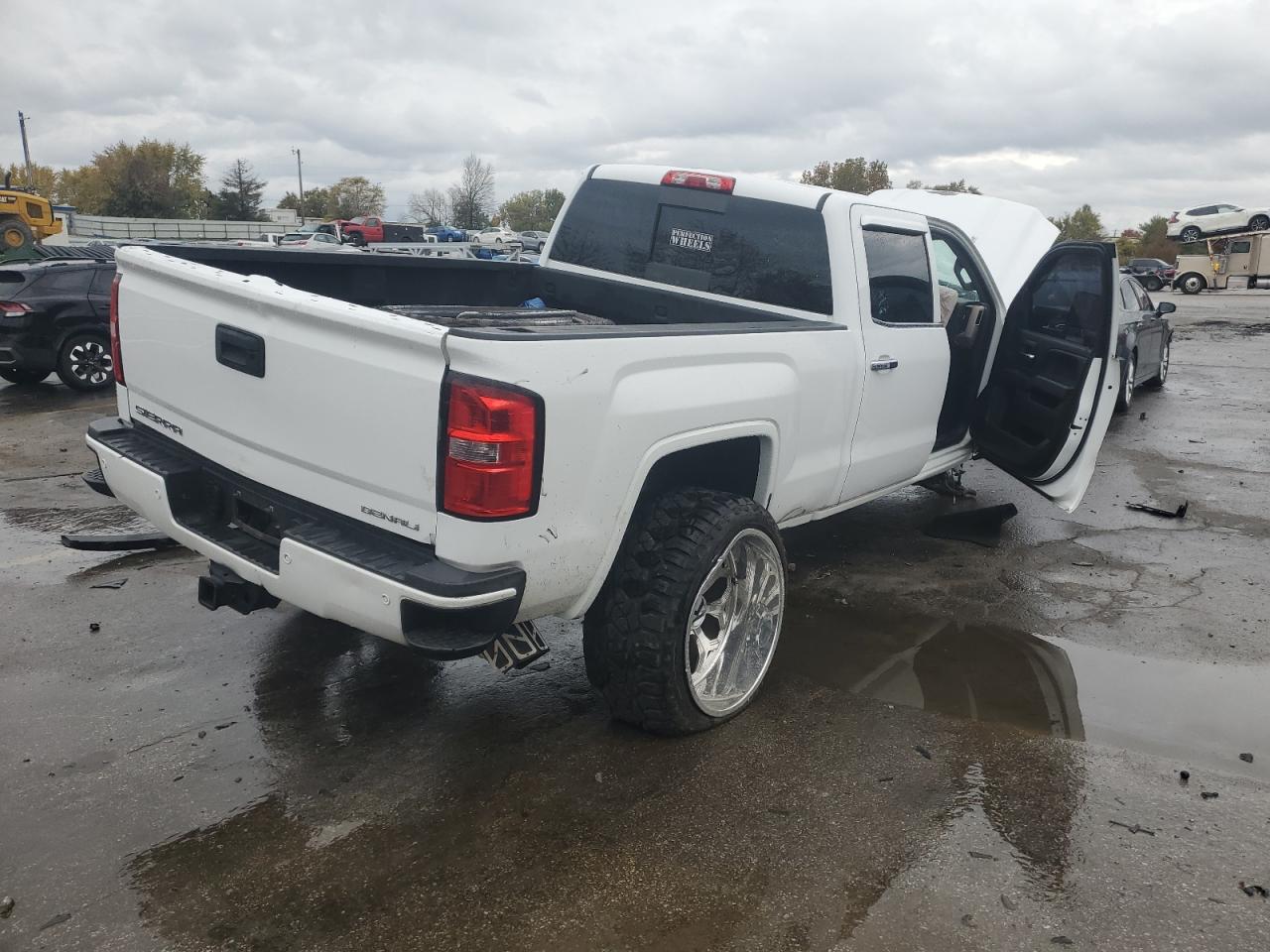 2015 GMC Sierra - Image 3