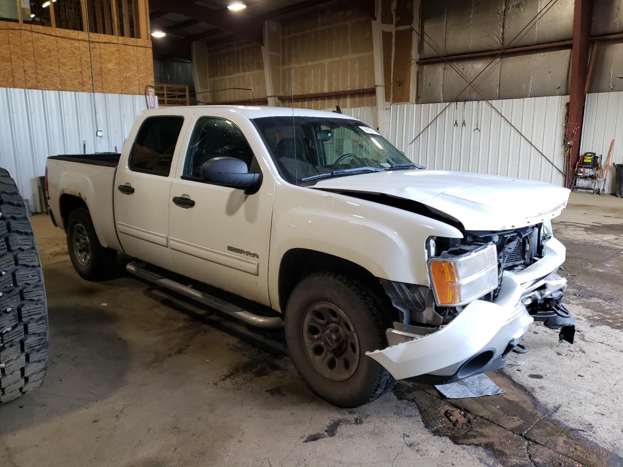 2011 GMC Sierra - Image 4