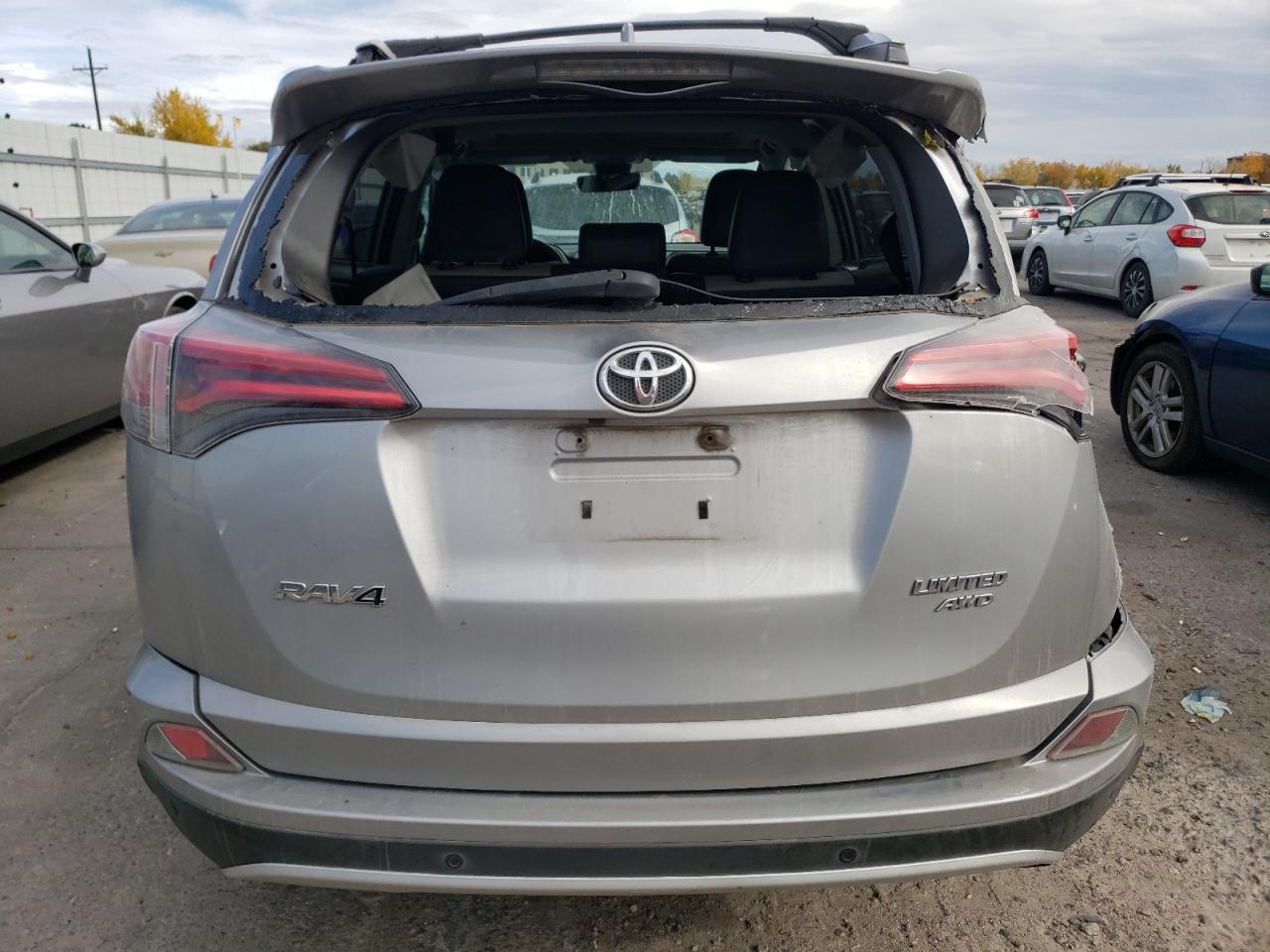 2016 Toyota RAV 4 - Image 6