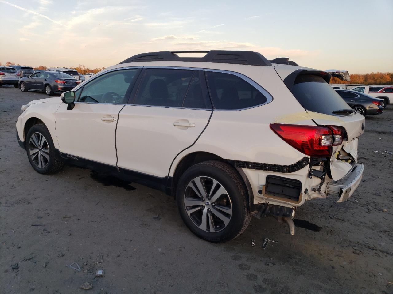 2019 Subaru Outback - Image 2