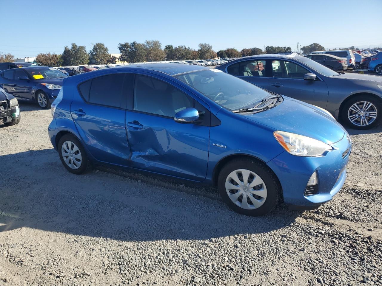 VIN JTDKDTB39D1044889 2013 TOYOTA PRIUS no.4