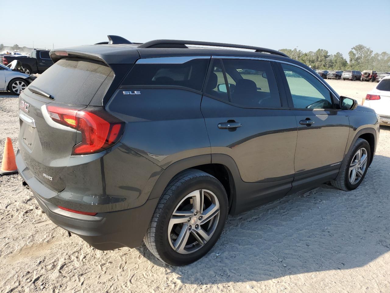2018 GMC Terrain - Image 3