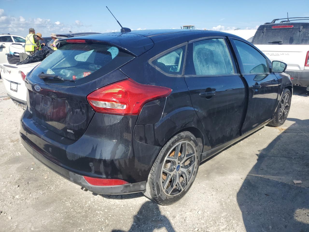 2018 Ford Focus Sel VIN: 1FADP3M24JL308840 Lot: 76258274