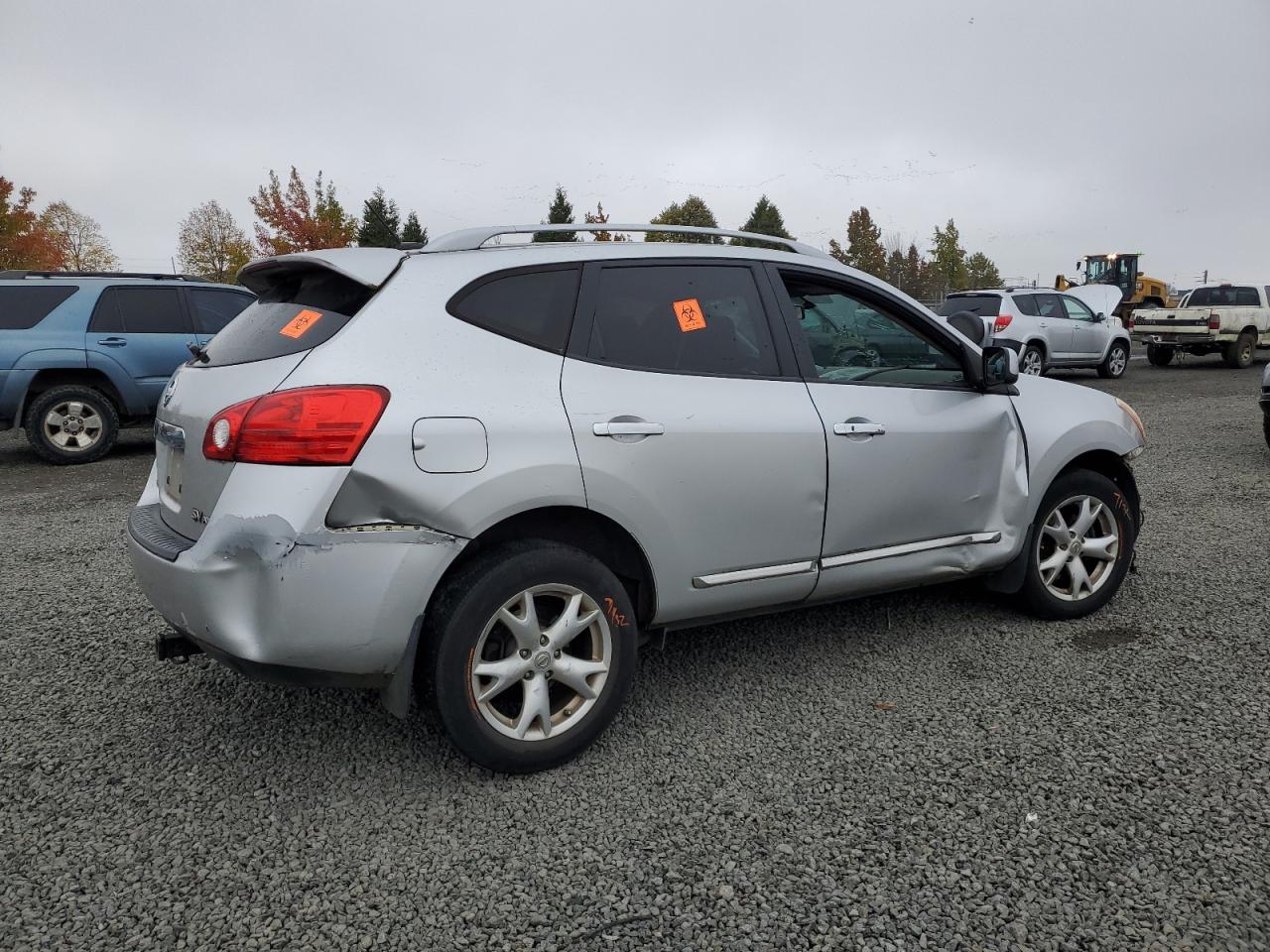 2011 Nissan Rogue - Image 3