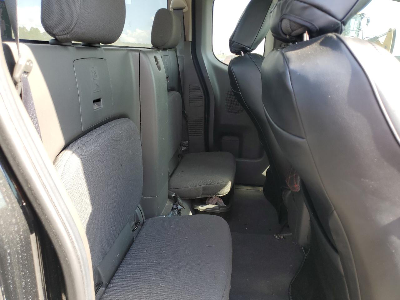 2020 Nissan Navara (Frontier) - Image 10