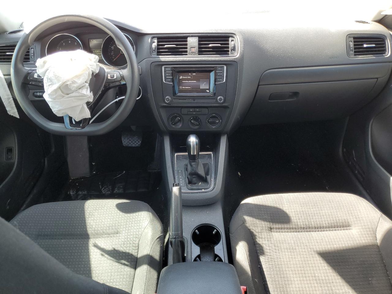 2016 Volkswagen Jetta - Image 8