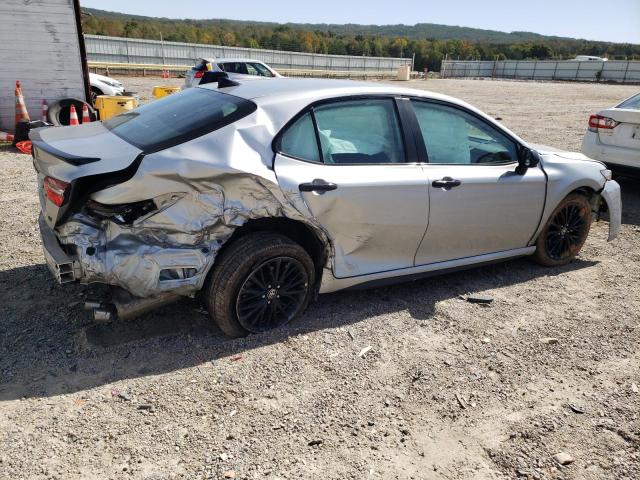  TOYOTA CAMRY 2021 Srebrny