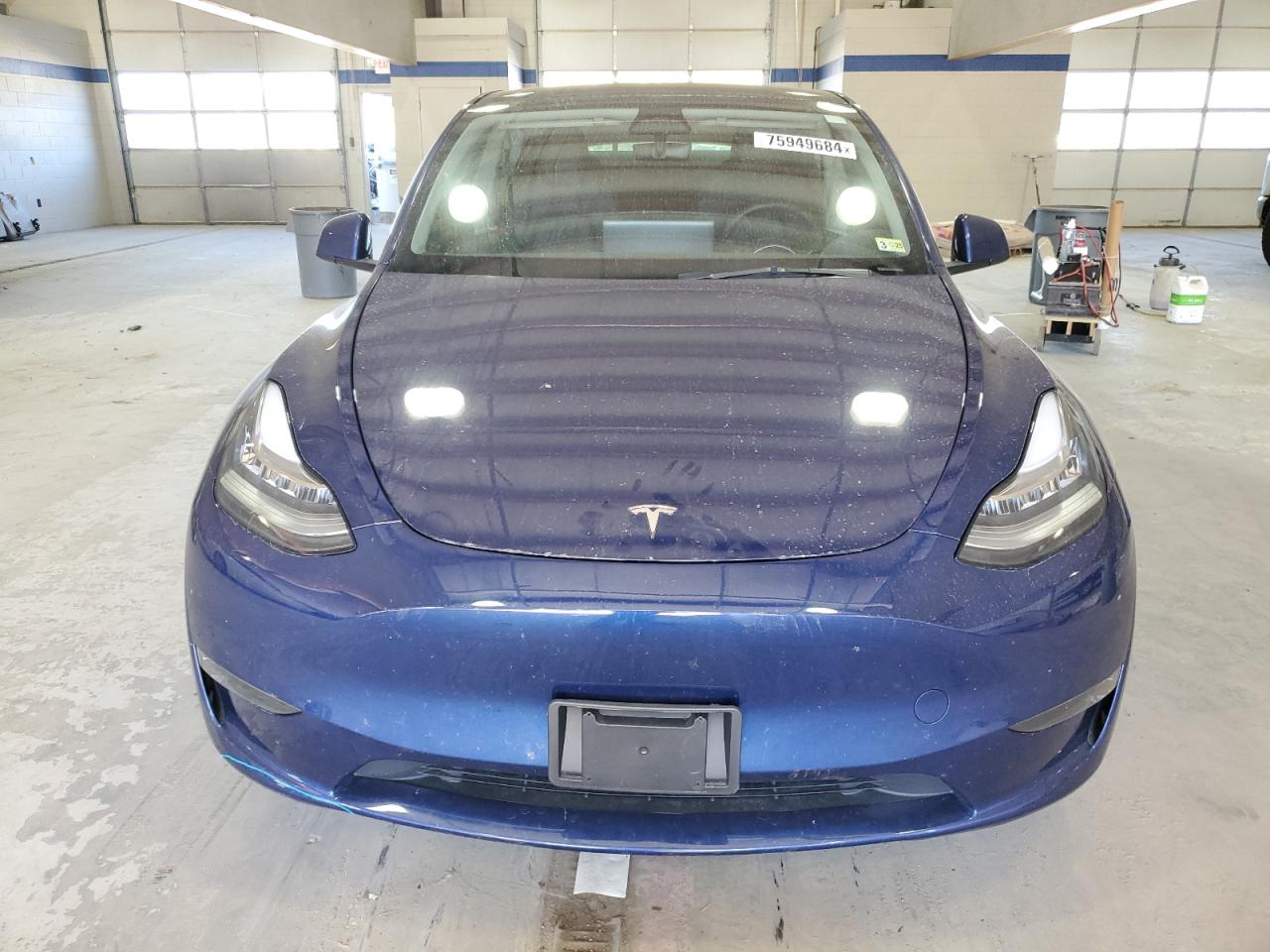 VIN 7SAYGDEE2PA068001 2023 TESLA MODEL Y no.5