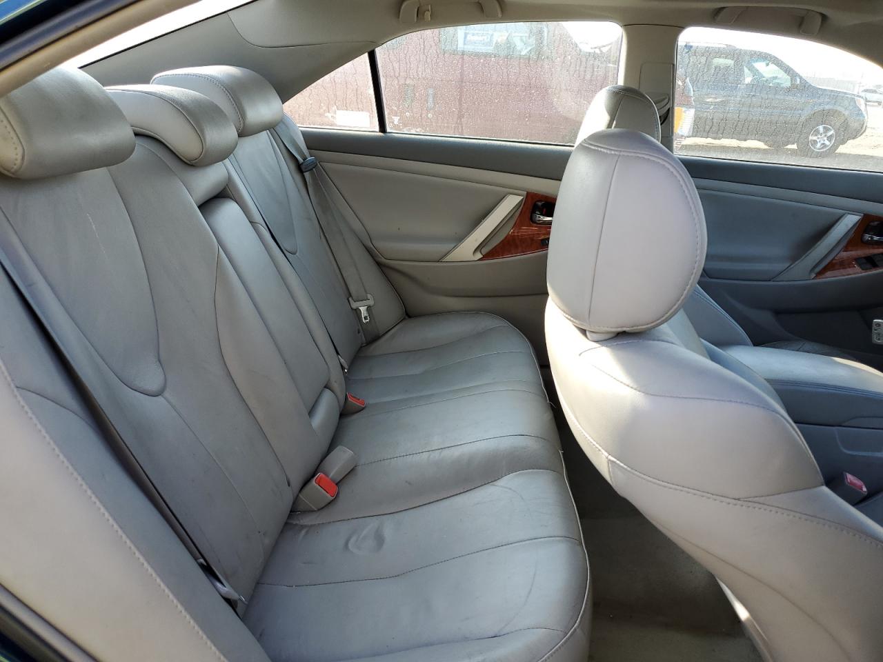 2010 Toyota Camry - Image 10