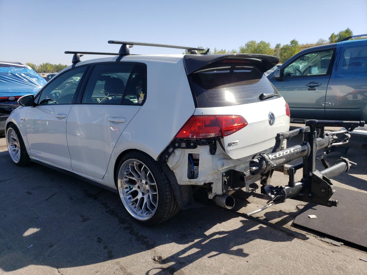 2015 Volkswagen GTI - Image 2