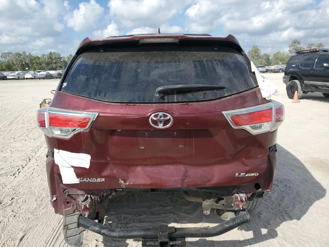 5TDBKRFH1FS101333 2015 Toyota Highlander Le