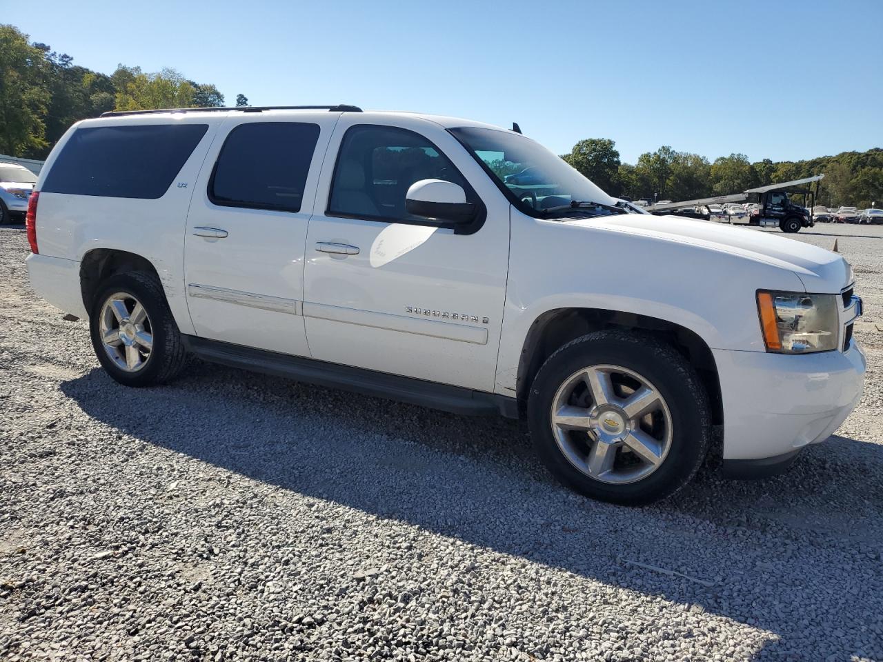 2007 Chevrolet Suburban - Image 4