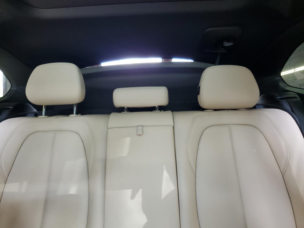 2017 BMW X1 - Image 10
