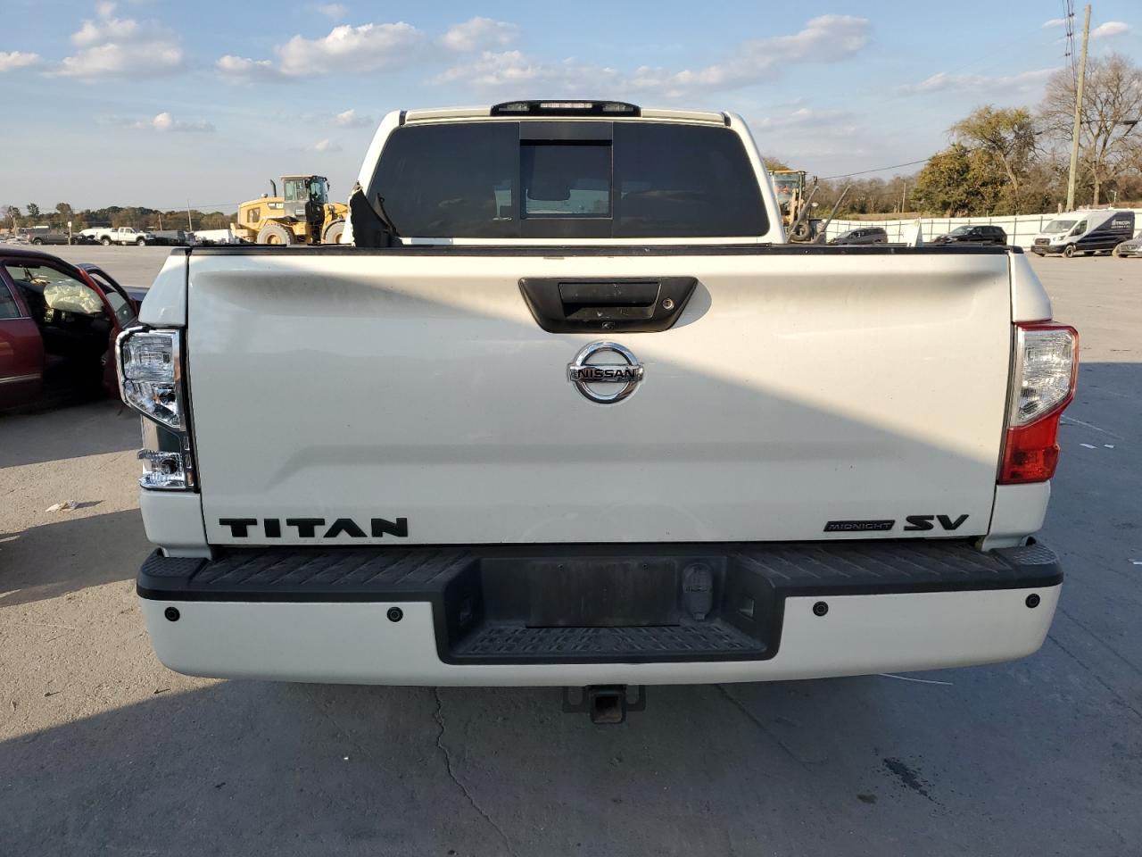 2018 Nissan Titan - Image 6