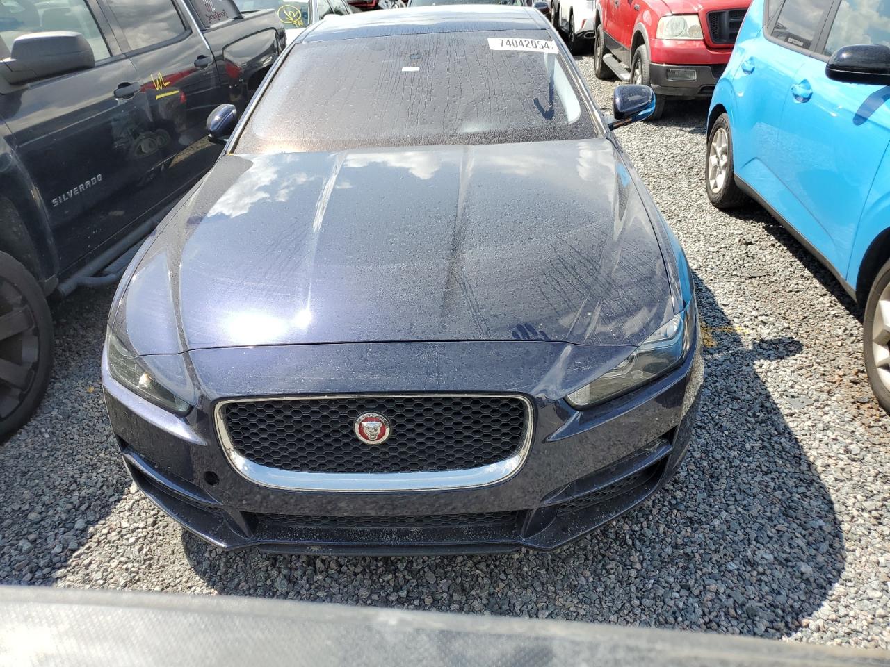 2017 Jaguar XE - Image 5