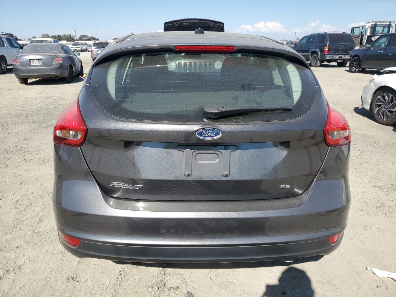 1FADP3K20GL372904 2016 Ford Focus Se