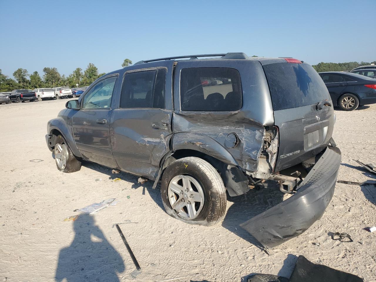 2005 Dodge Durango - Image 2