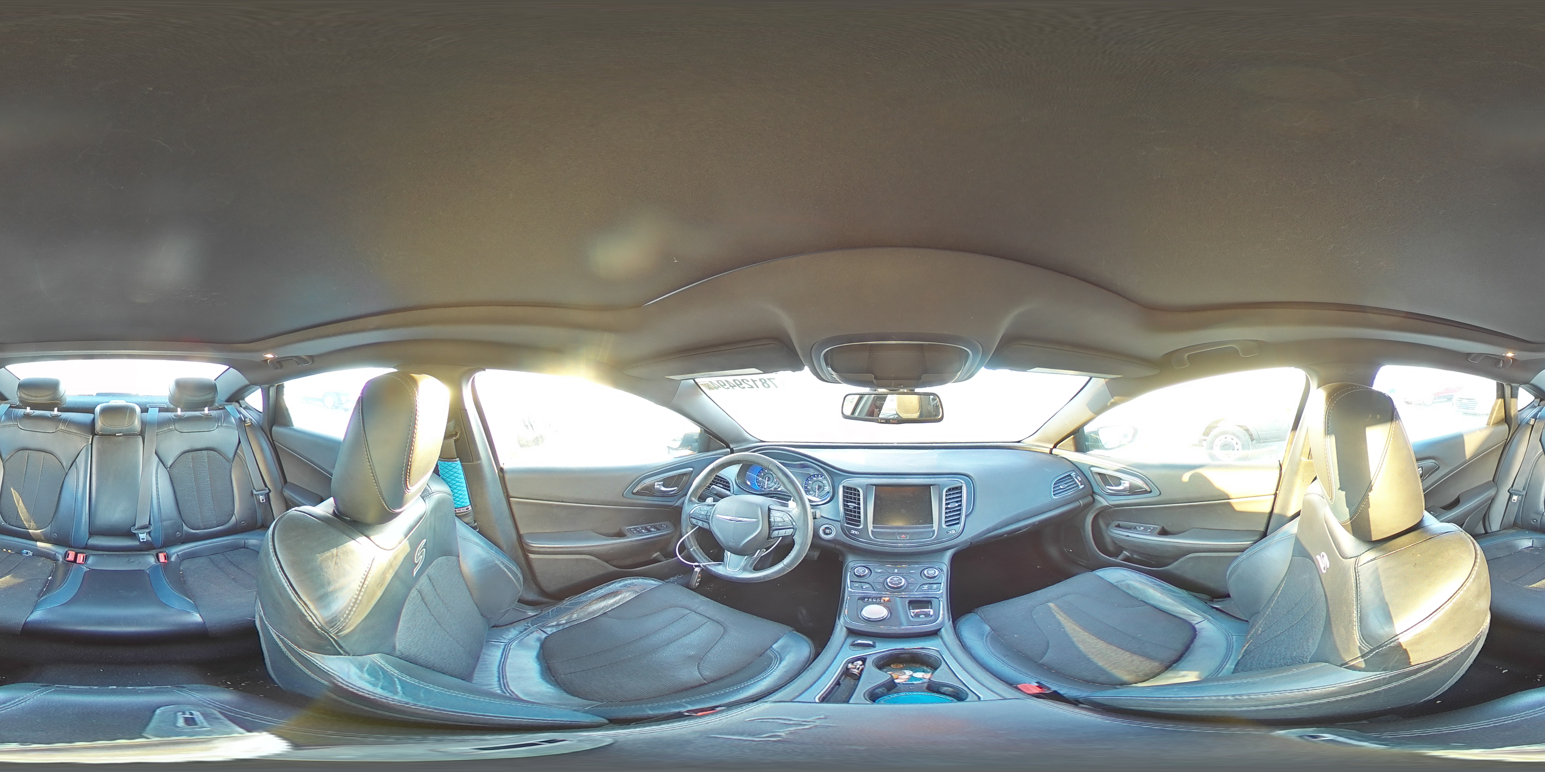 2015 Chrysler 200 - Image 13