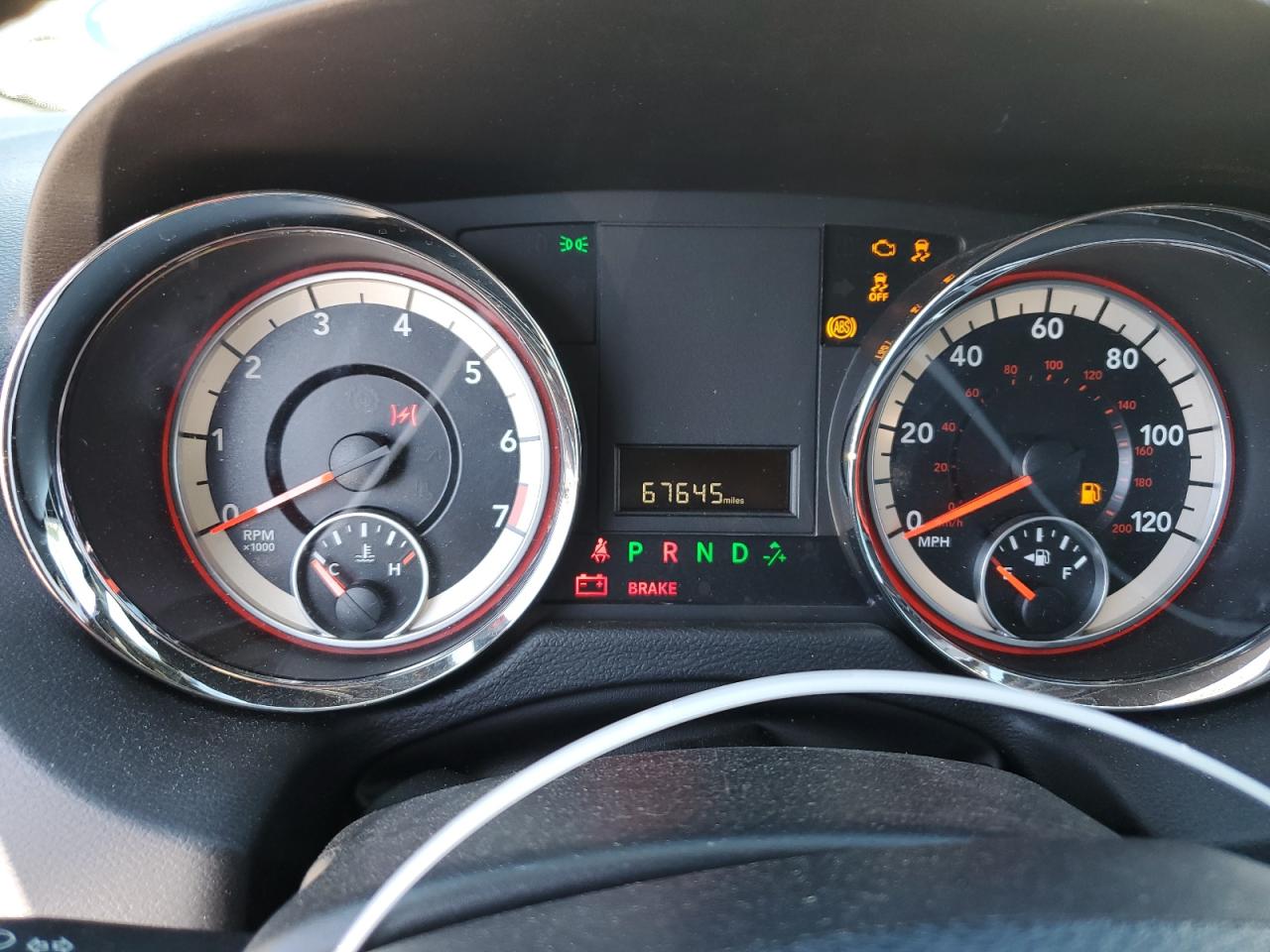 2019 Dodge Caravan - Image 9