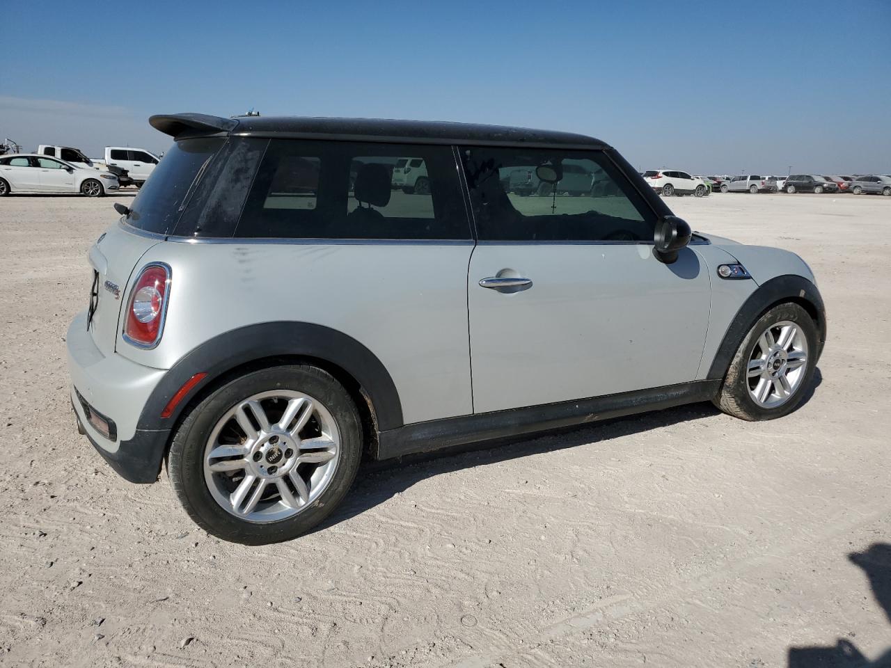 2011 MINI Cooper - Image 3