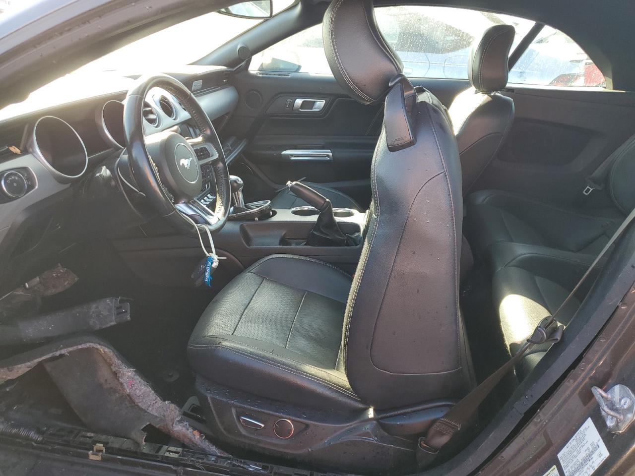 2019 Ford Mustang - Image 7