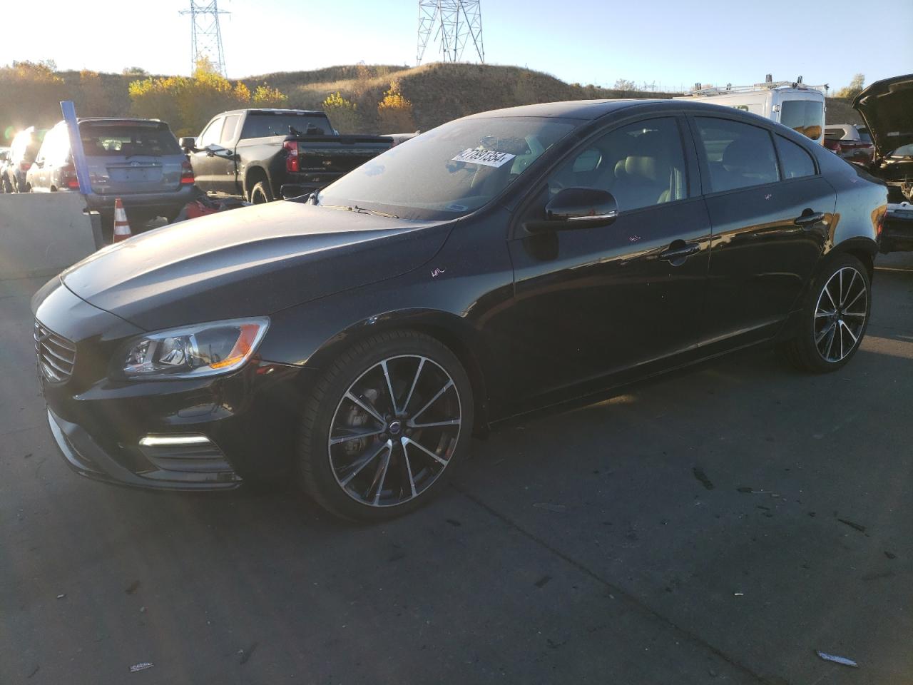 2017 VOLVO S60