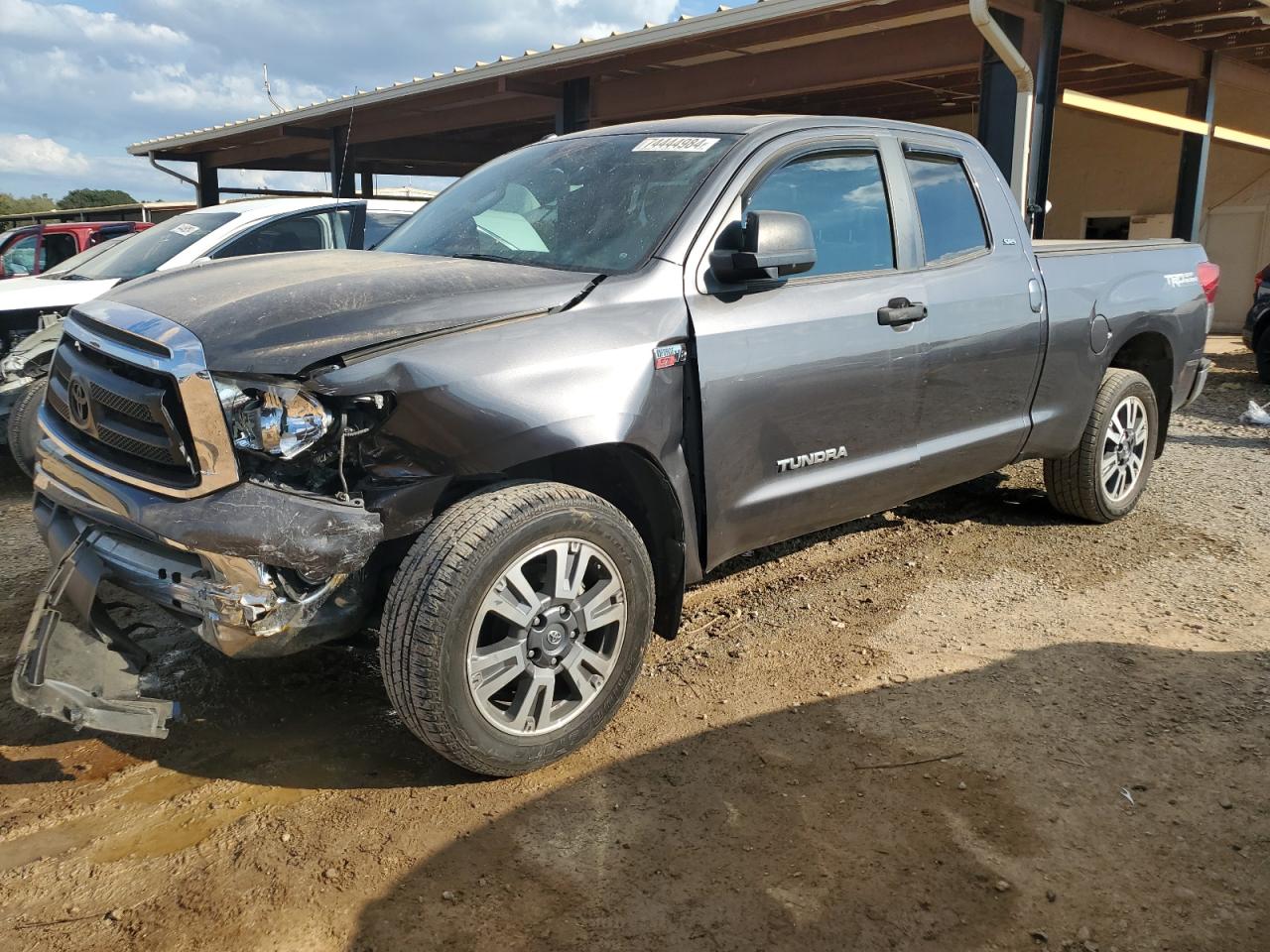 2013 TOYOTA TUNDRA