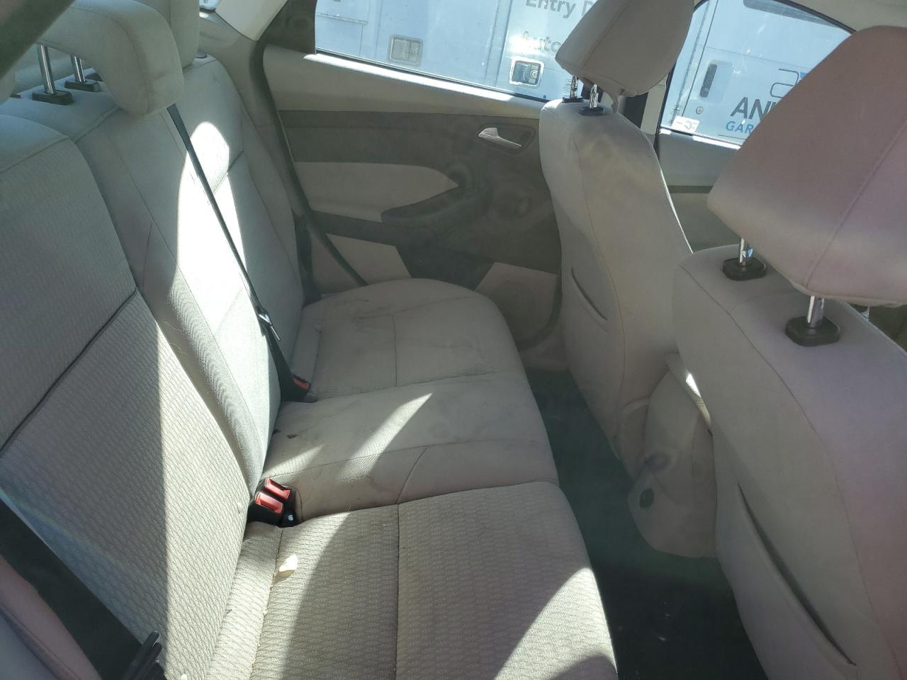 2012 Ford Focus - Image 11