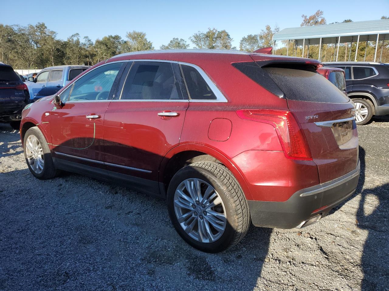 VIN 1GYKNCRS7HZ172530 2017 CADILLAC XT5 no.2