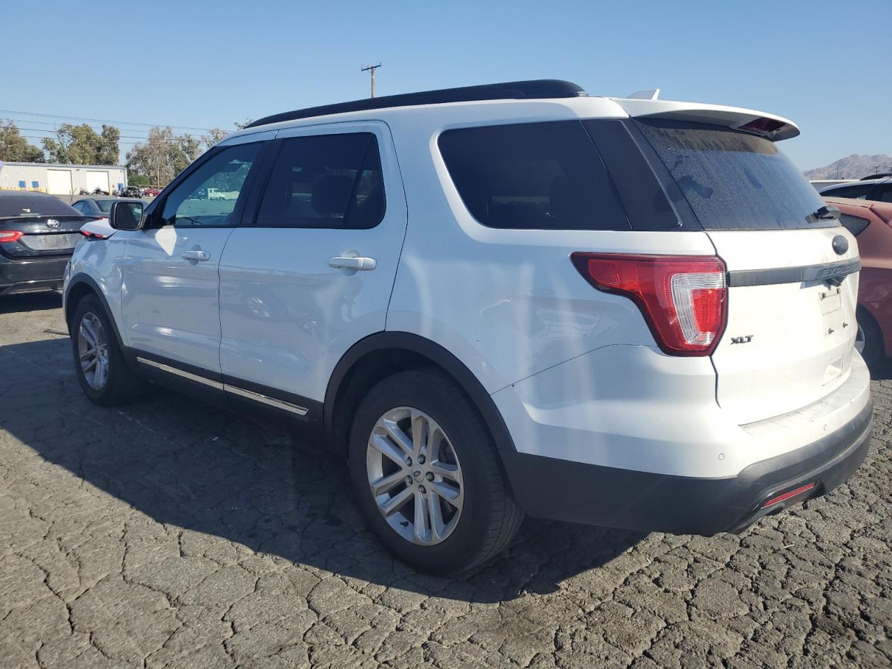 1FM5K7D86HGC47658 2017 FORD EXPLORER - Image 2