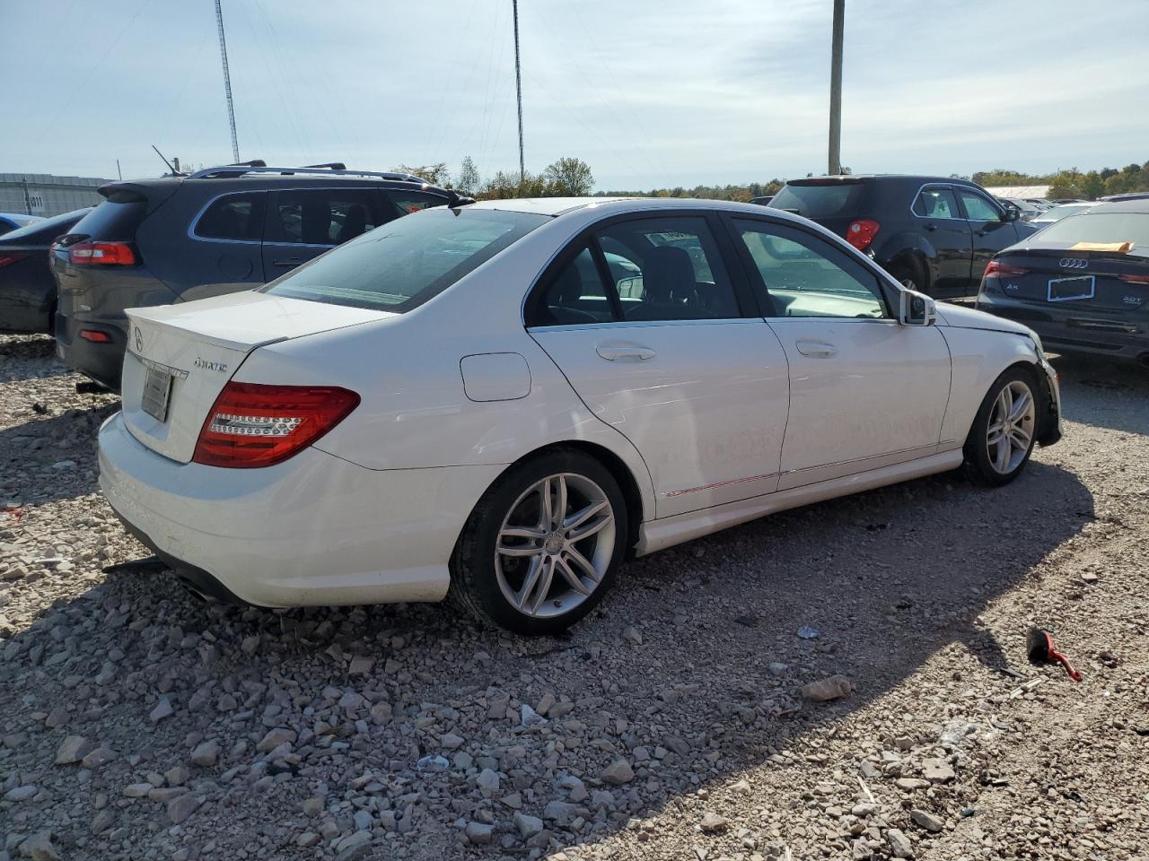 VIN WDDGF8AB2ER314298 2014 MERCEDES-BENZ C-CLASS no.3