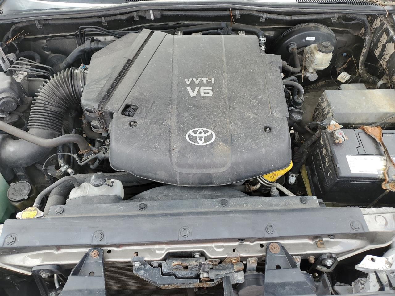 2013 Toyota Tacoma - Image 12