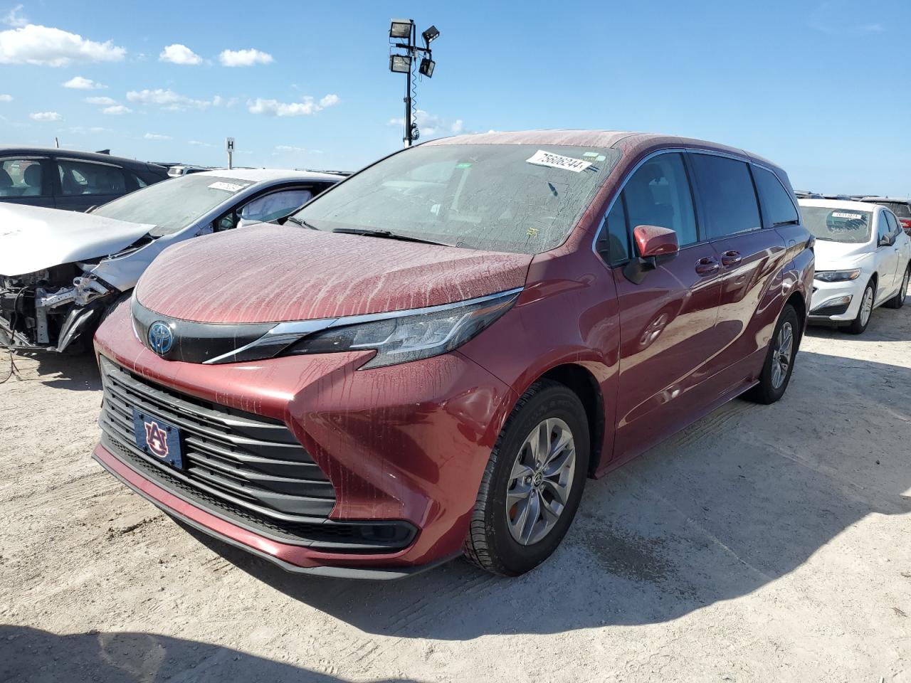 2022 Toyota Sienna Le VIN: 5TDKRKEC1NS101677 Lot: 75606244