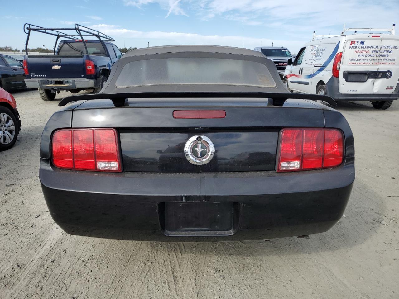 1ZVFT84N855230236 2005 Ford Mustang