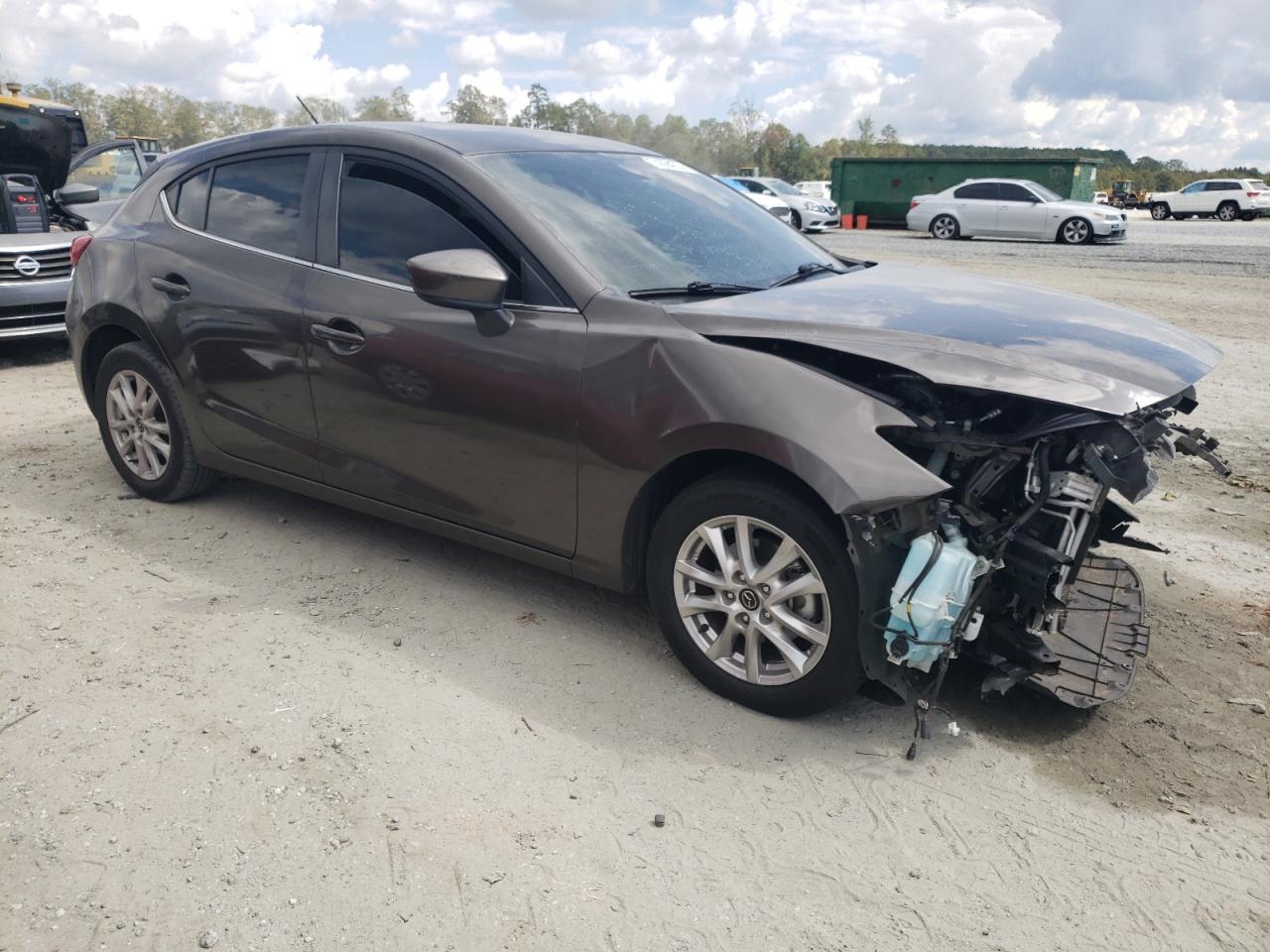 2014 Mazda 3 - Image 4