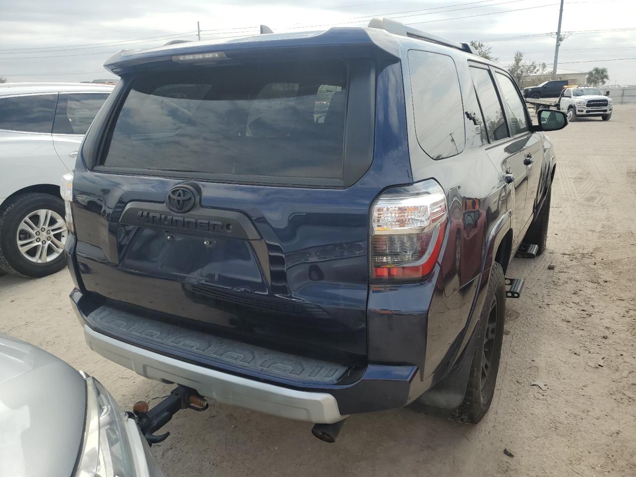 2019 Toyota 4Runner Sr5 VIN: JTEBU5JRXK5728580 Lot: 75944324