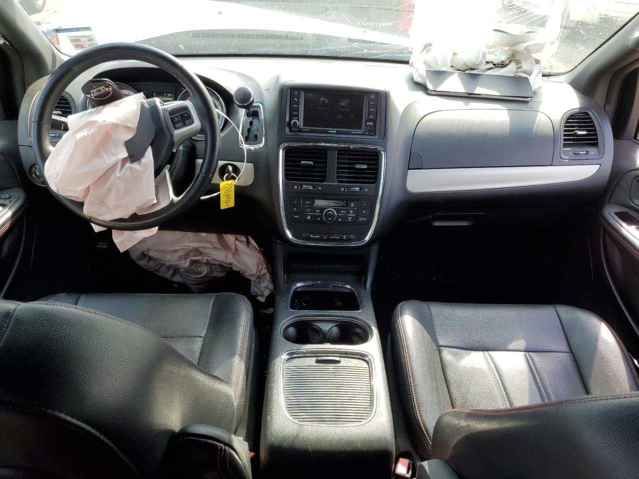2017 Dodge Caravan - Image 8