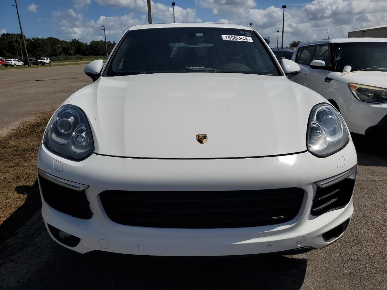 2017 Porsche Cayenne - Image 5
