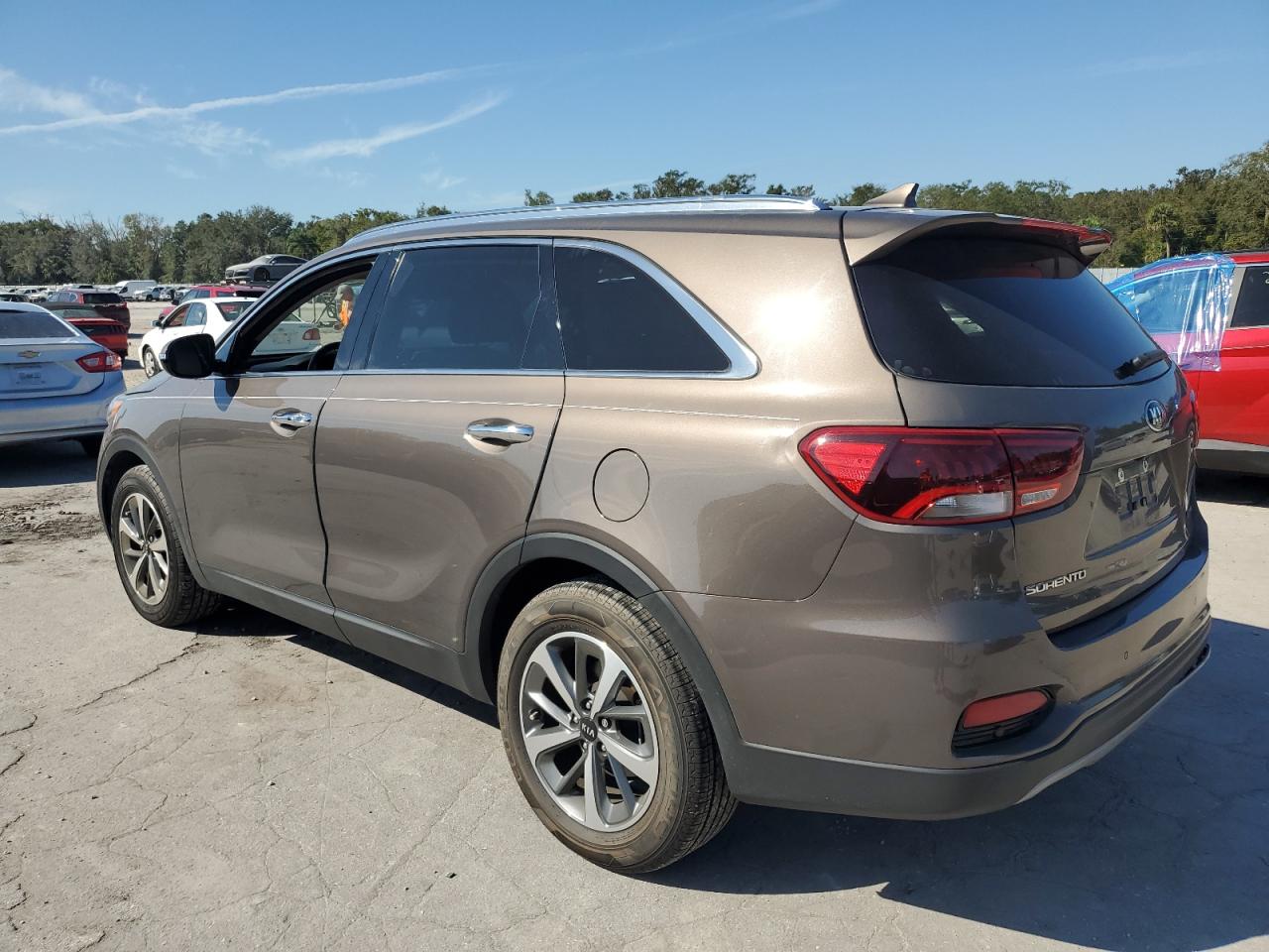 2019 Kia Sorento - Image 2