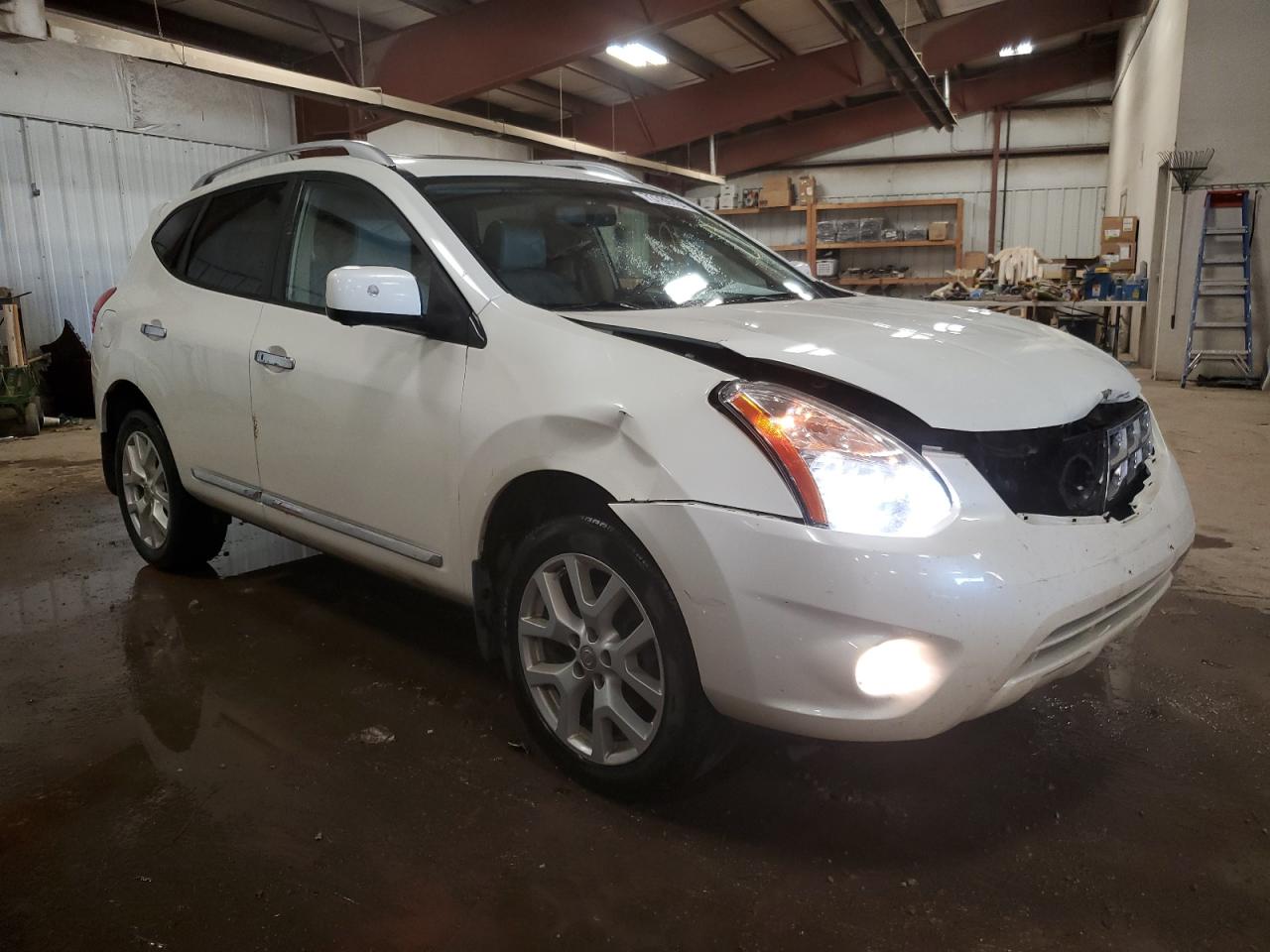 2013 Nissan Rogue - Image 4