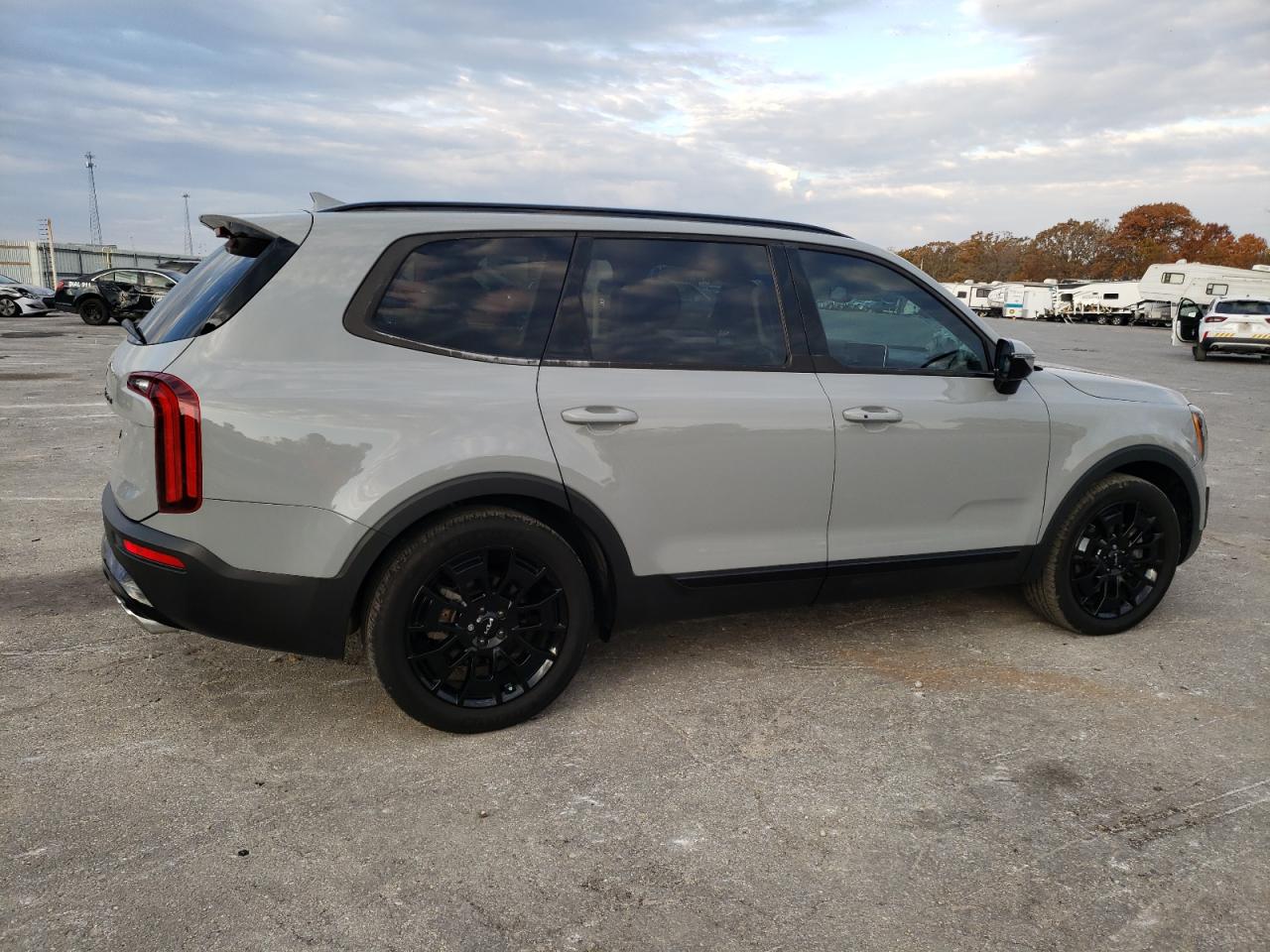 2022 Kia Telluride - Image 3
