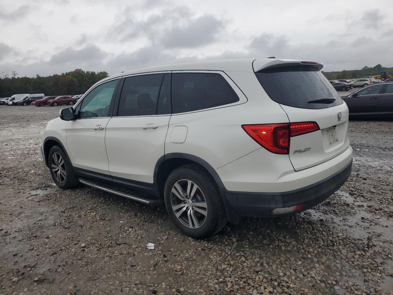 2017 Honda Pilot - Image 2