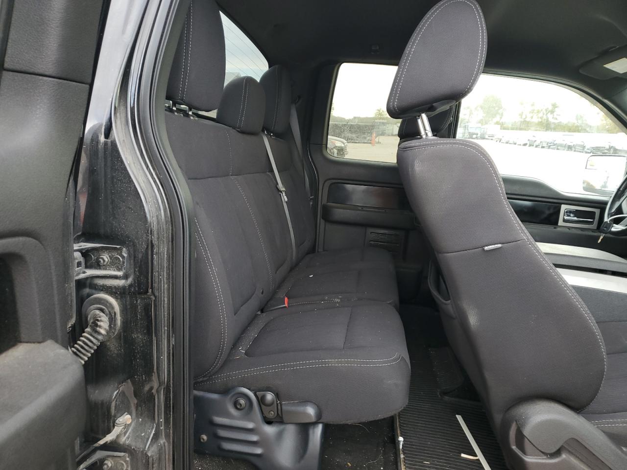 2011 Ford F-150 - Image 10