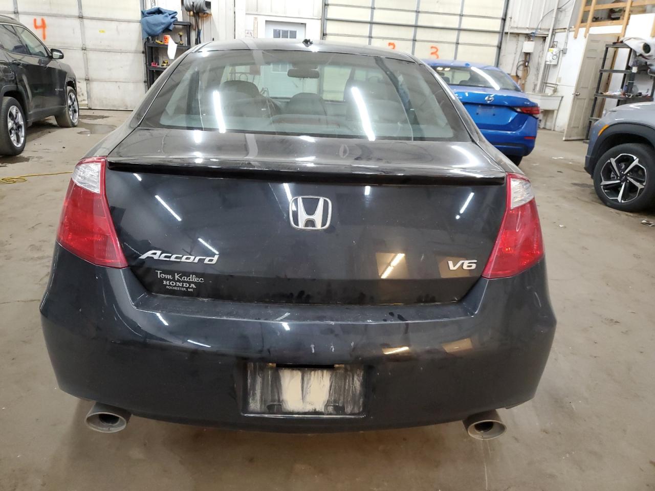 1HGCS22838A015749 2008 Honda Accord Exl