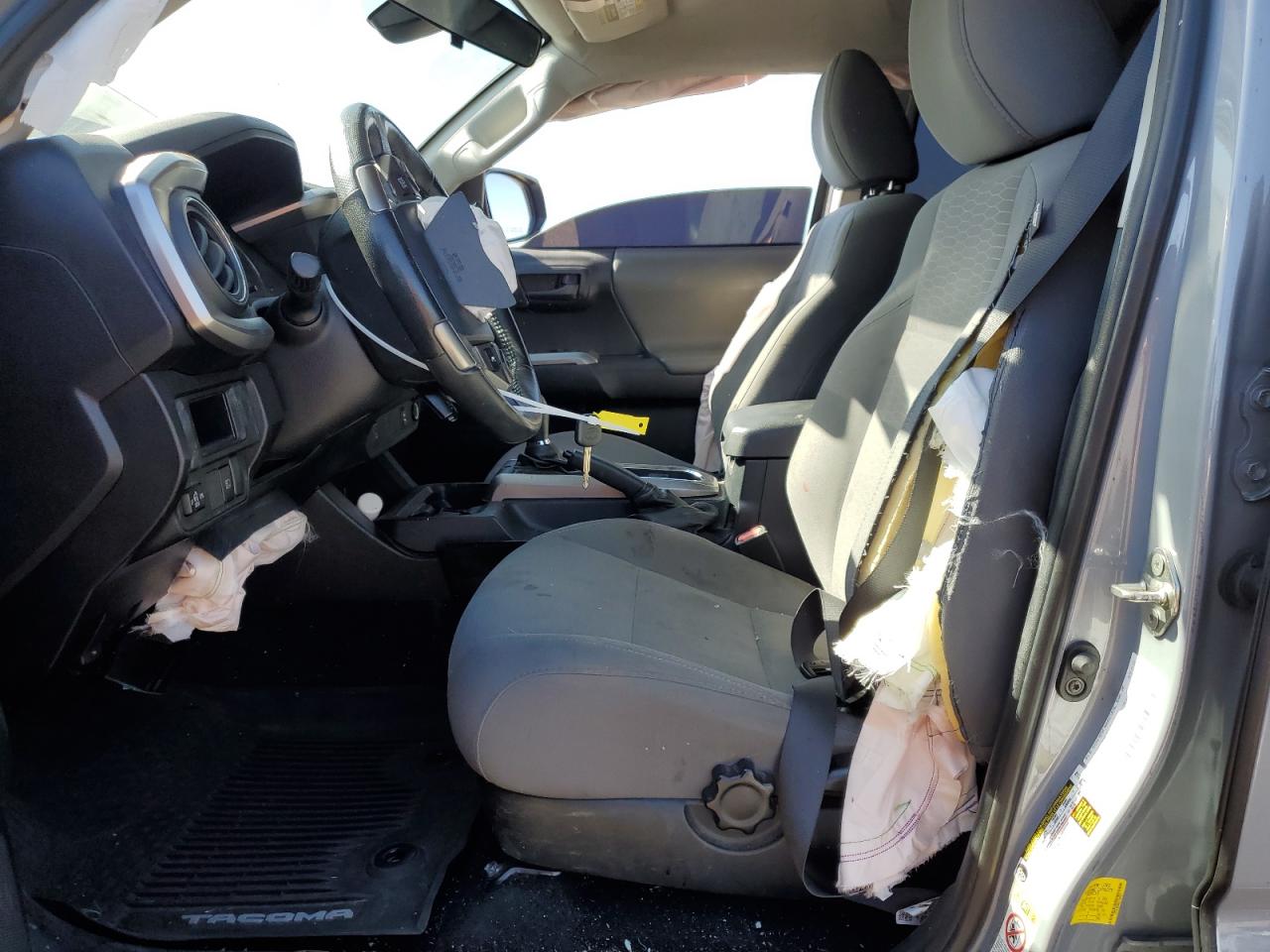 2019 Toyota Tacoma - Image 7