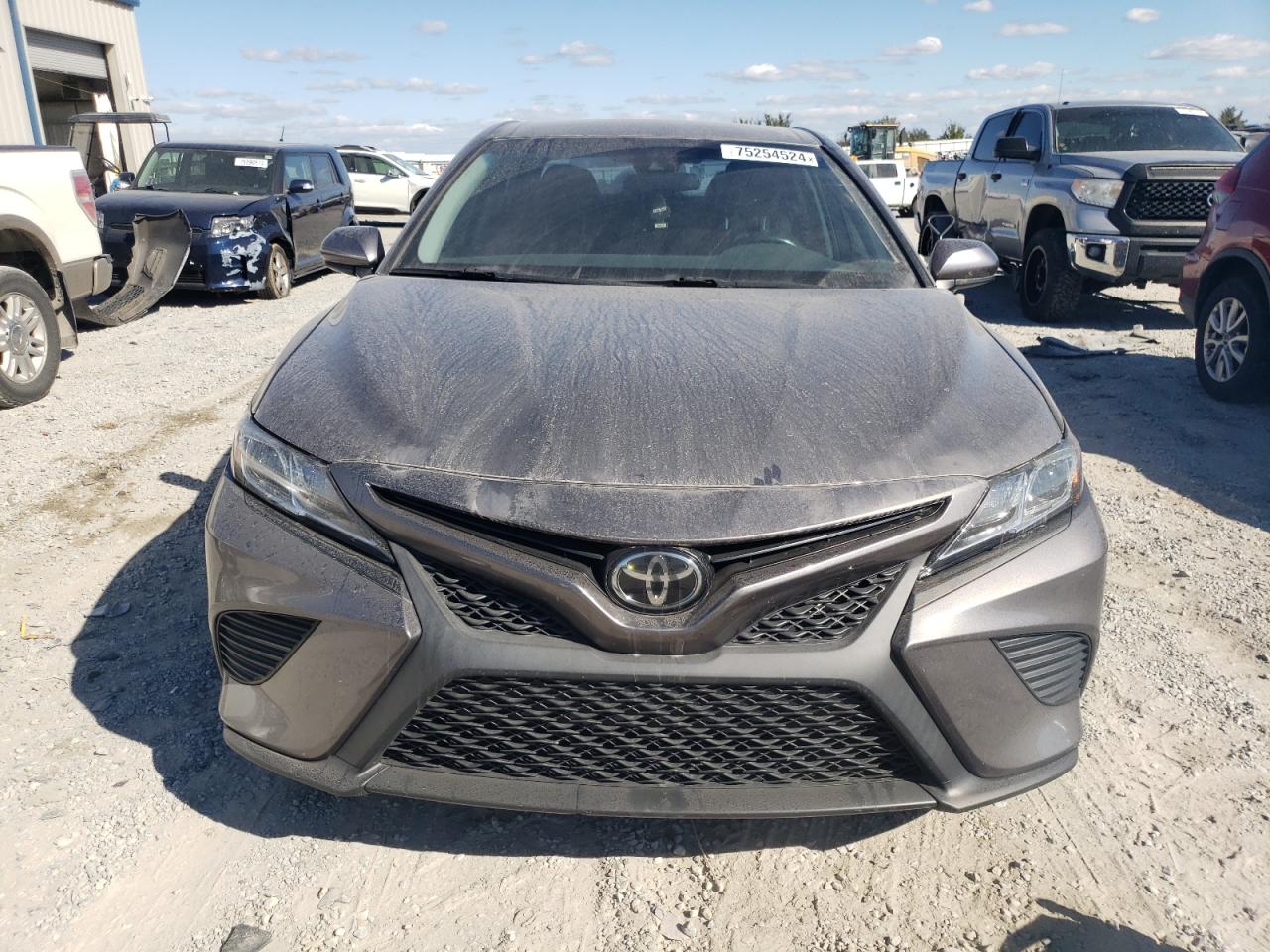 VIN 4T1B11HK0JU110134 2018 TOYOTA CAMRY no.5