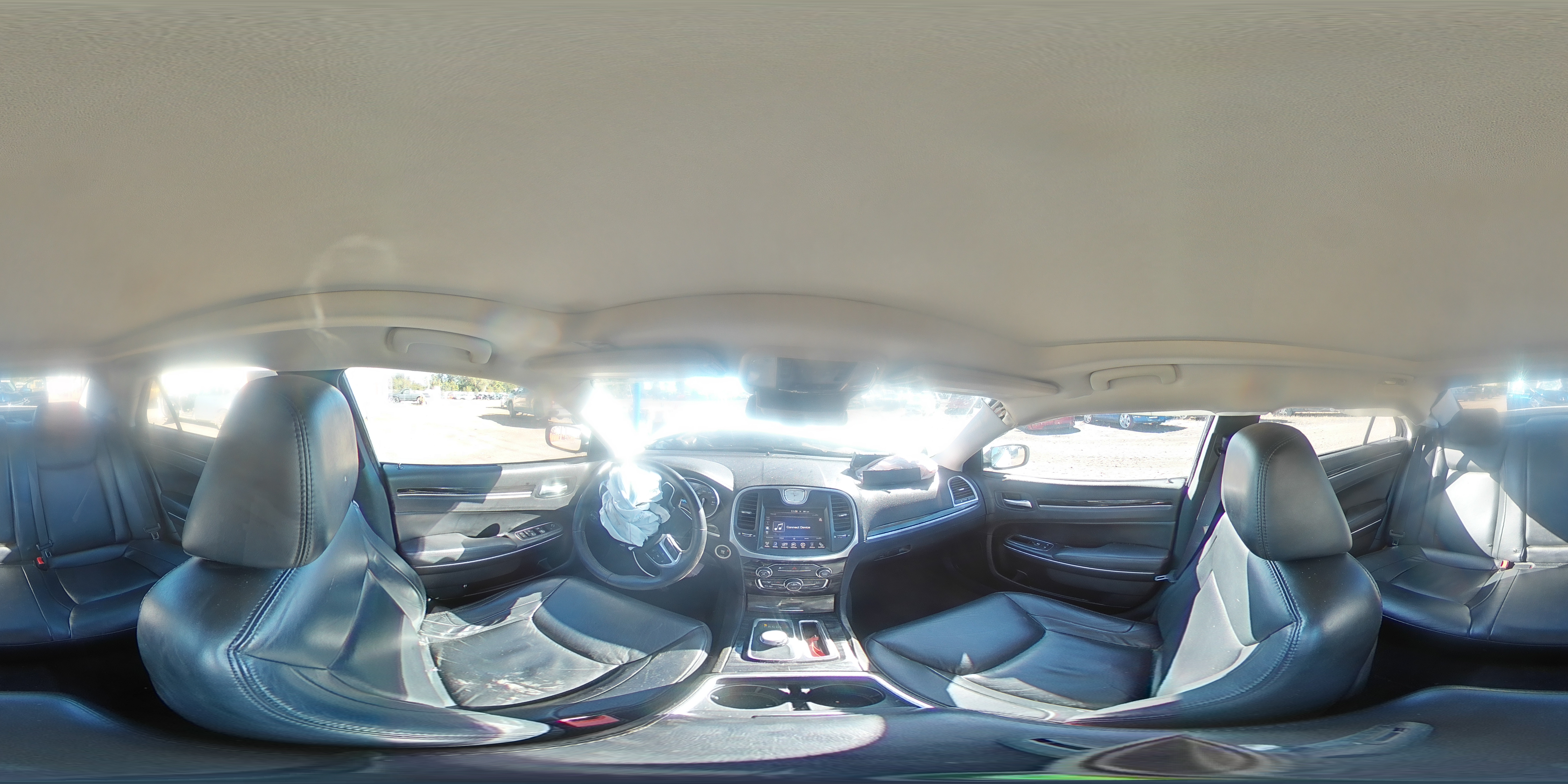 2015 Chrysler 300 - Image 13