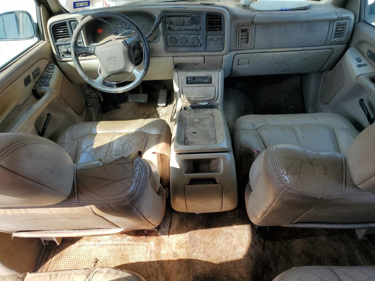 2001 Chevrolet Suburban - Image 8