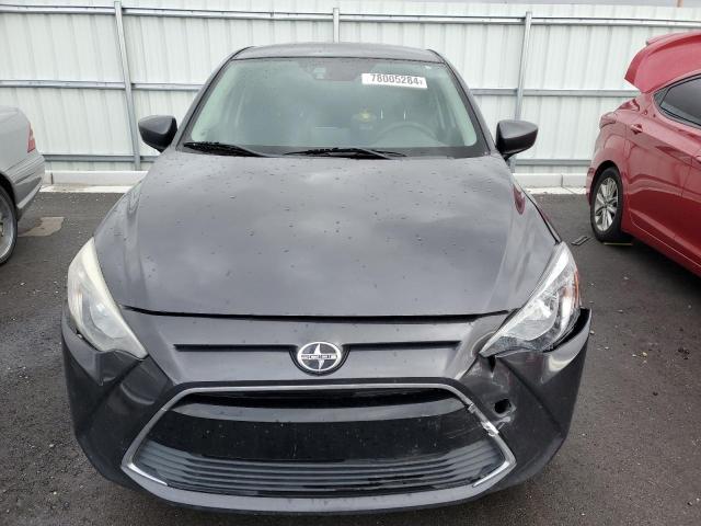 Седаны TOYOTA SCION 2016 Серый