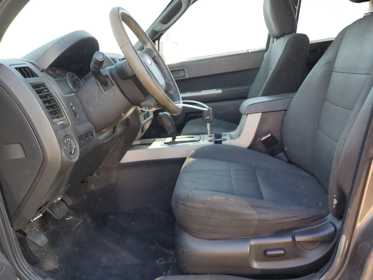 2010 Ford Escape - Image 7